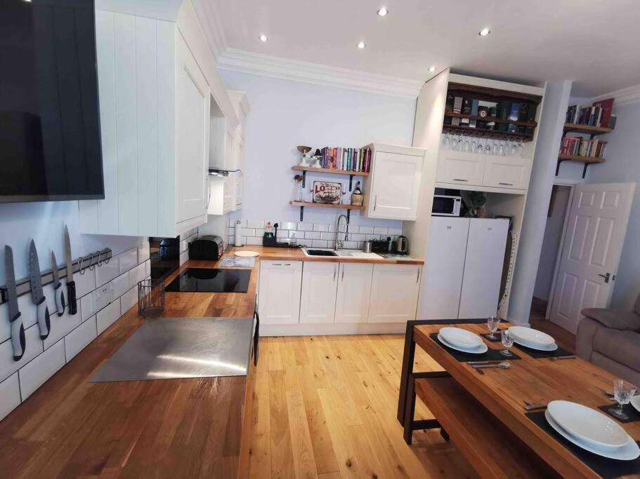 Ferienwohnung Number 7 Torquay Stunning Sea Views Exterior foto