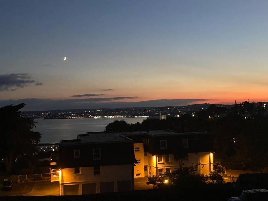 Ferienwohnung Number 7 Torquay Stunning Sea Views Exterior foto