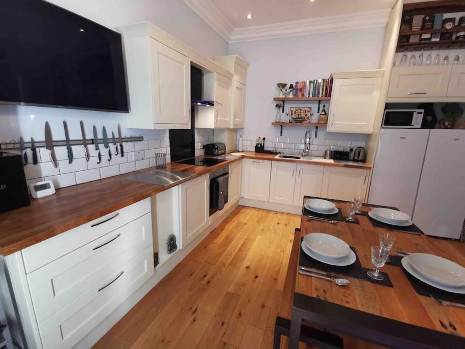 Ferienwohnung Number 7 Torquay Stunning Sea Views Exterior foto